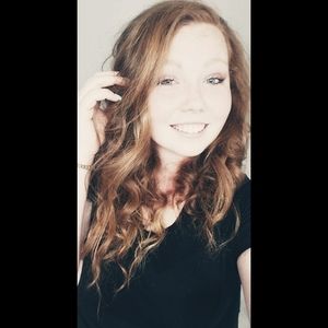 Meet your Posher, Mercedes